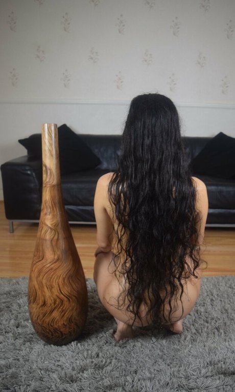 Mirabella Estella nudes model pics
