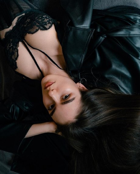 Diana Elias nude pornstar img