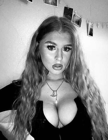 cute shemale onlyfans hot nude pics