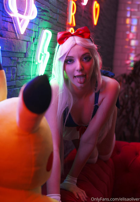 Elisa Oliver erotic star image