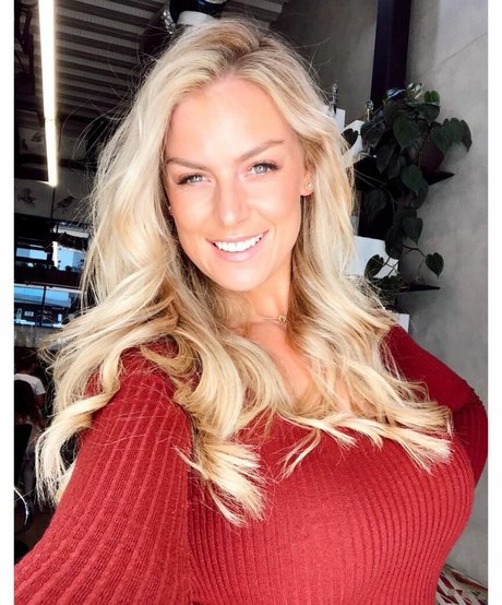 Annaliese Gann exclusive star photo