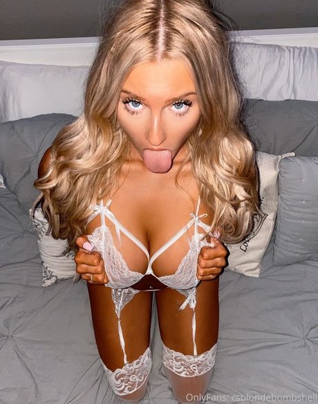 csblondebombshell best model photo