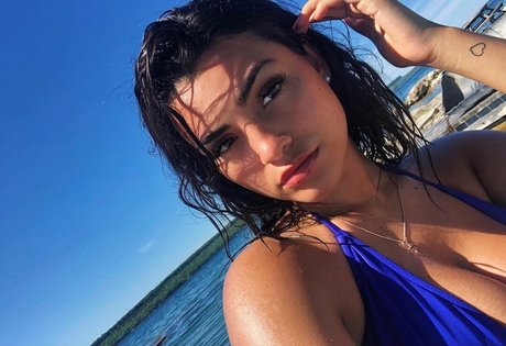 Kylie Manue pornstar perfect photos