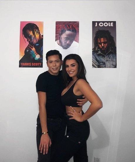 Kylie Manue exclusive model image