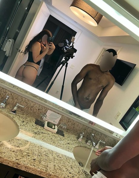 NeverSatisfiedXO sex star galleries