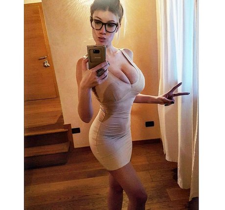 Elena Sottana star xxx pic