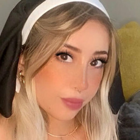 ivorydolphins nudes star pic