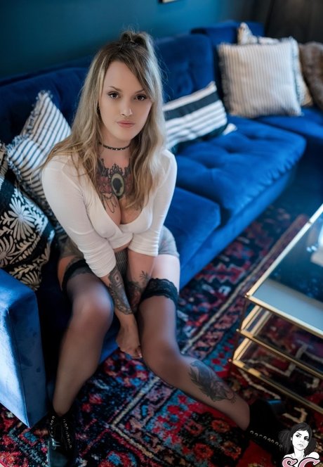 Filicity porn model img