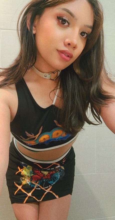Mina Sin top profile image