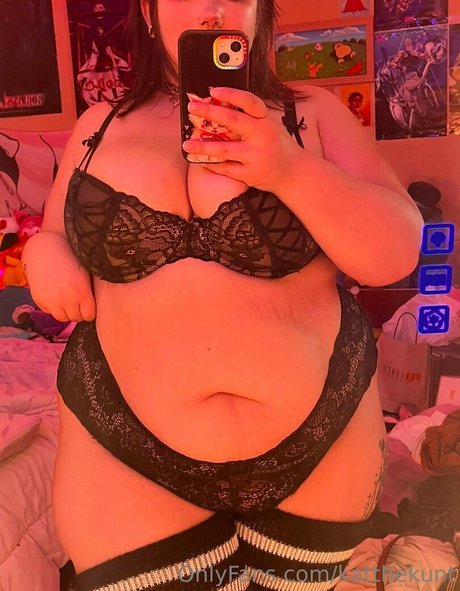 mature squirt onlyfans pretty picture
