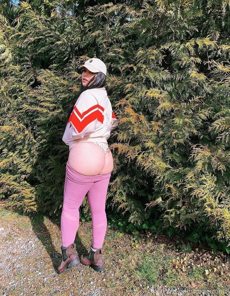 thick ass onlyfans adult gallery