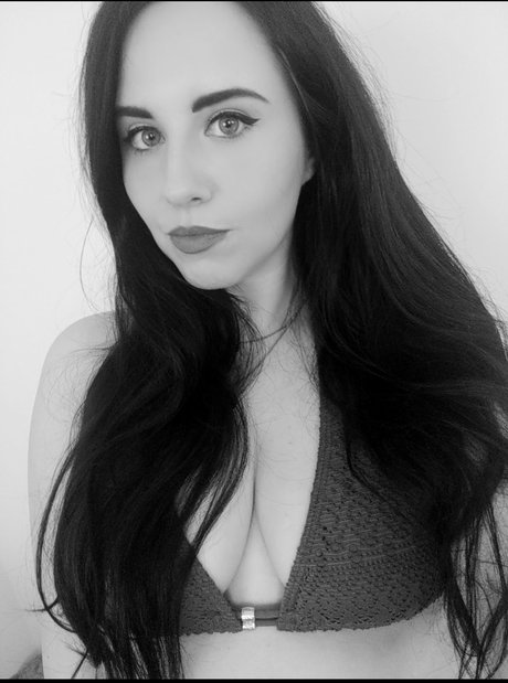 Louise daniellex nude model archive