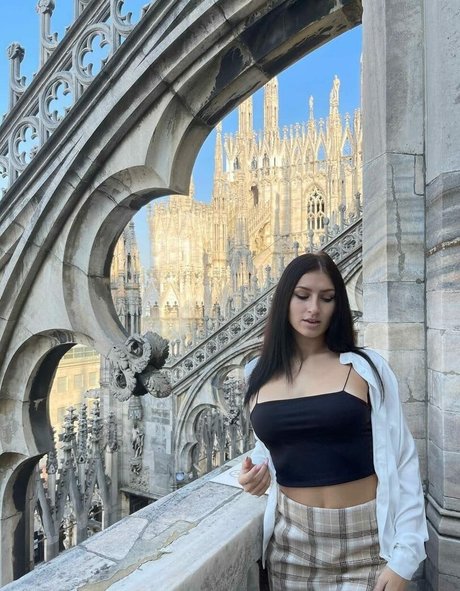 Valentina Guide top model pictures