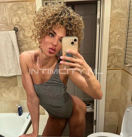 Lina Akindele star exclusive photos