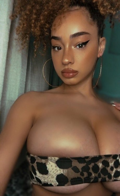 milf fake tits onlyfans adult galleries