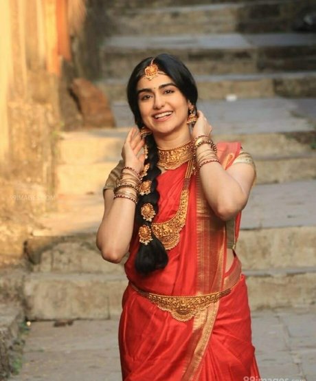 Adah Sharma sex model pic
