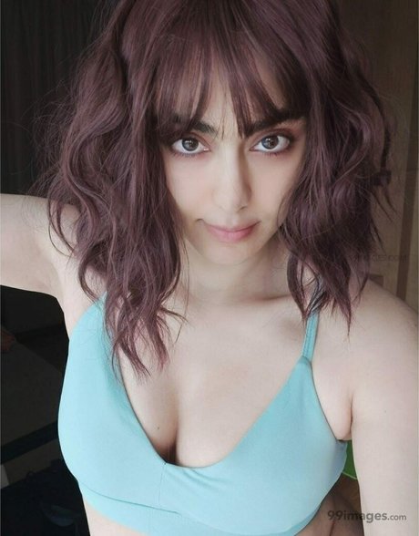 Adah Sharma sex pornstar pictures