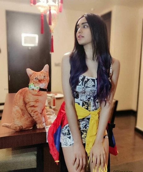 Adah Sharma model sex pics