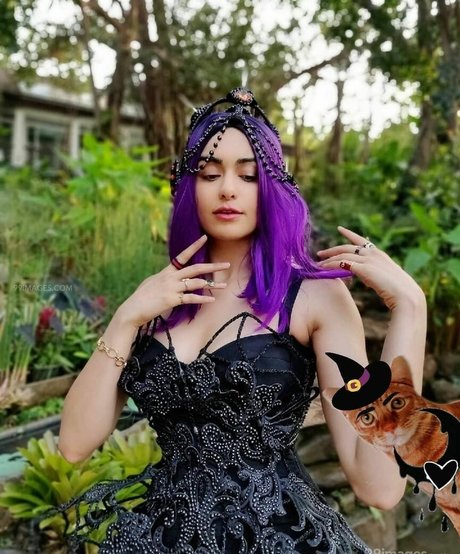 Adah Sharma pornstar hot photo