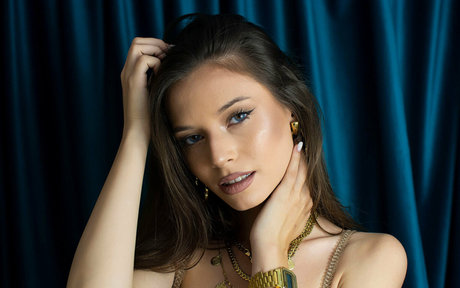 isia slay pornstar perfect pics