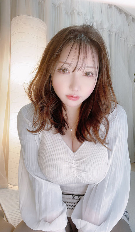 saku93 art actress photos