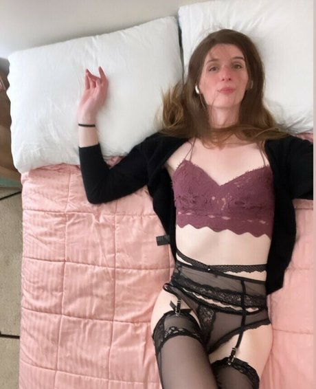 ALesserDeity pornstar images