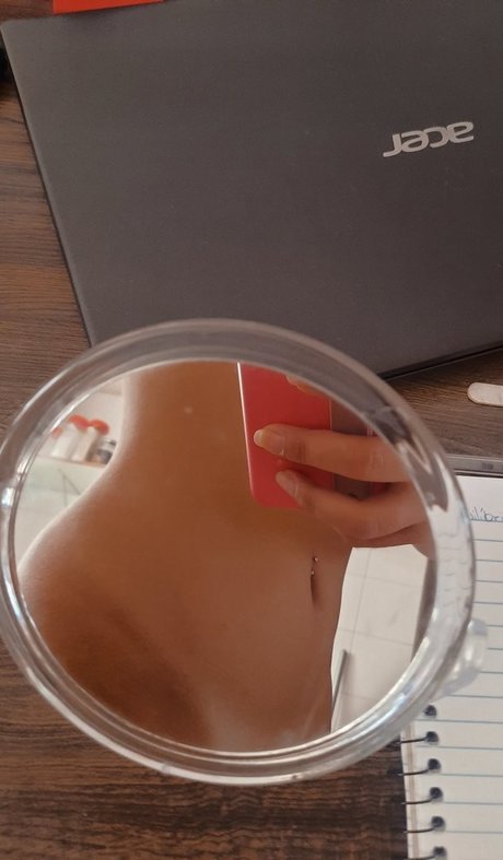 Bi Mejia nudes model pic