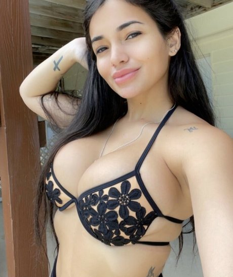 meralysvelasco model pornographic galleries