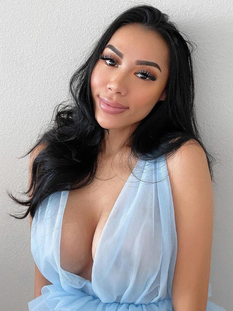 Jenna Kaey art model gallery