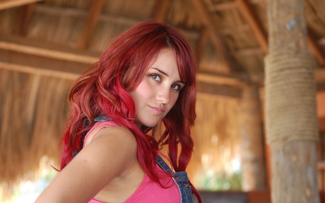 Dulce Maria art star photos