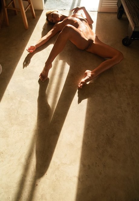 Marisa Papen hd actress image