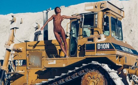 Marisa Papen profile image