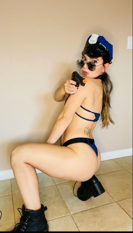 blonde midget onlyfans porn picture