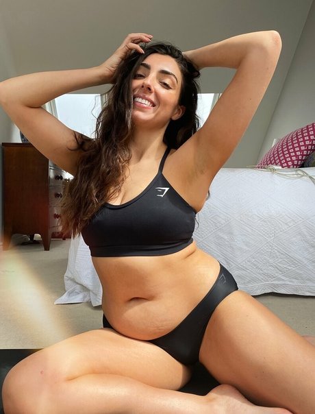Nelly London free model photos