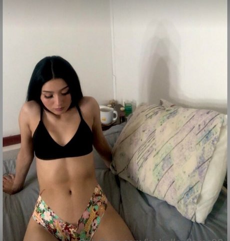 Flores Isabella98 art model image