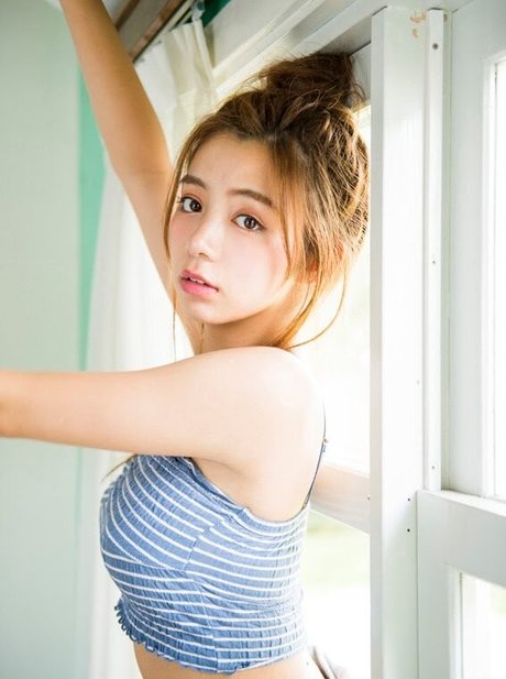 Elaiza Ikeda star best picture