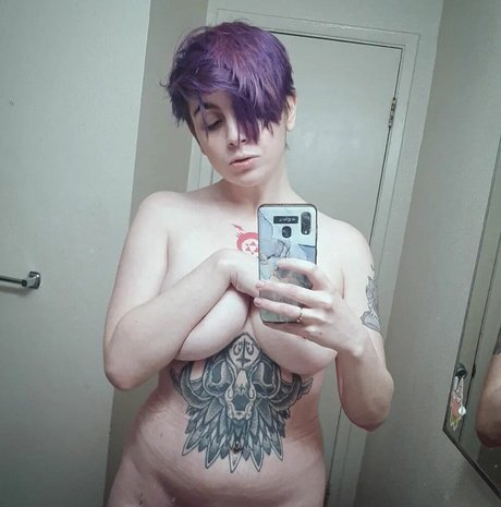 kaitrocity666 nude model images