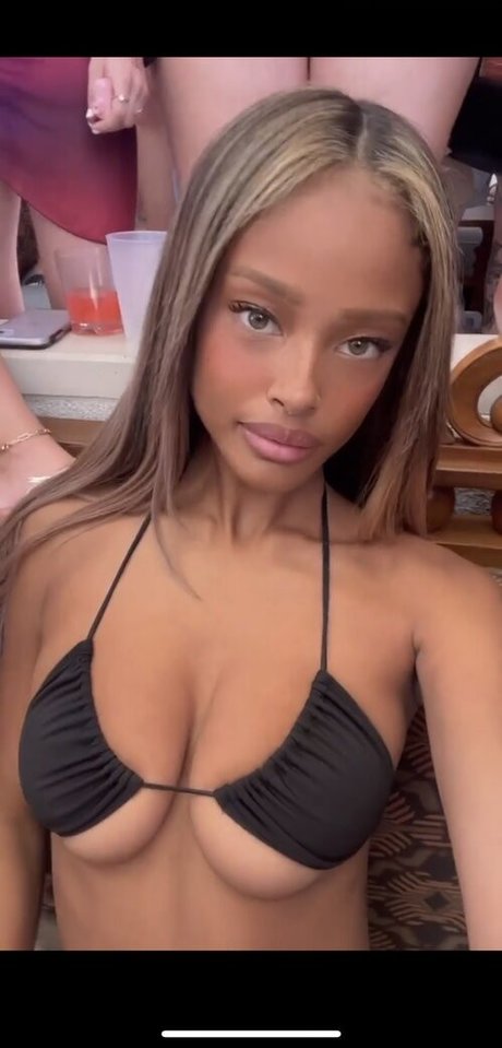 Vinetrria Vinetria nudes pornstar photo