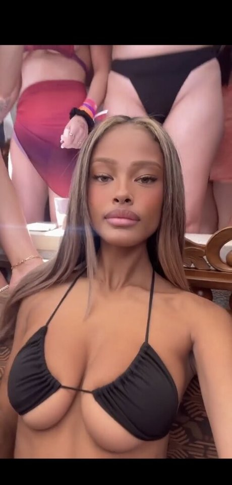 Vinetrria Vinetria pretty pornstar pic
