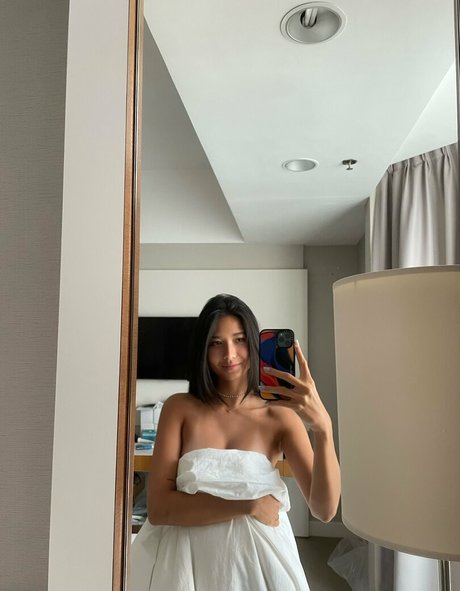angelinooor star nude images