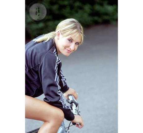Sarah Connor perfect pornstar picture