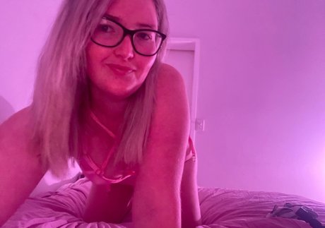izzzzzy r star xxx gallery