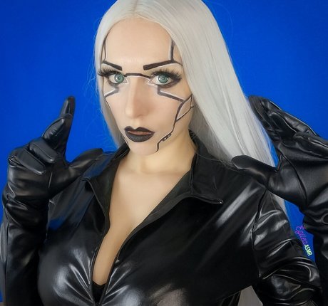Egilea ASMR art model photo
