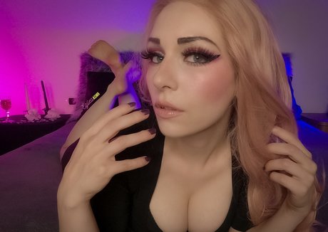 Egilea ASMR pornstar nice photos