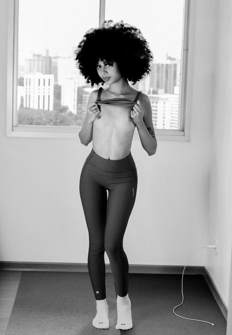 Miss Flat model nude archive