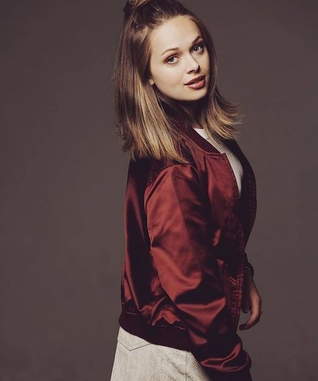 Alyssa Jirrels naked model gallery