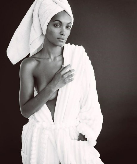Alexis Gaube sexy model image