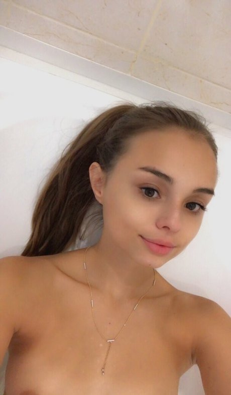 Misss Vikka pornstar free image