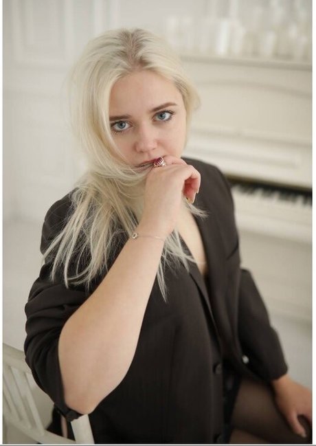lisalizlizochek free model gallery