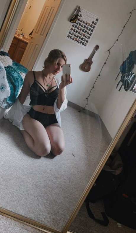 Lydia Anderson model porn gallery